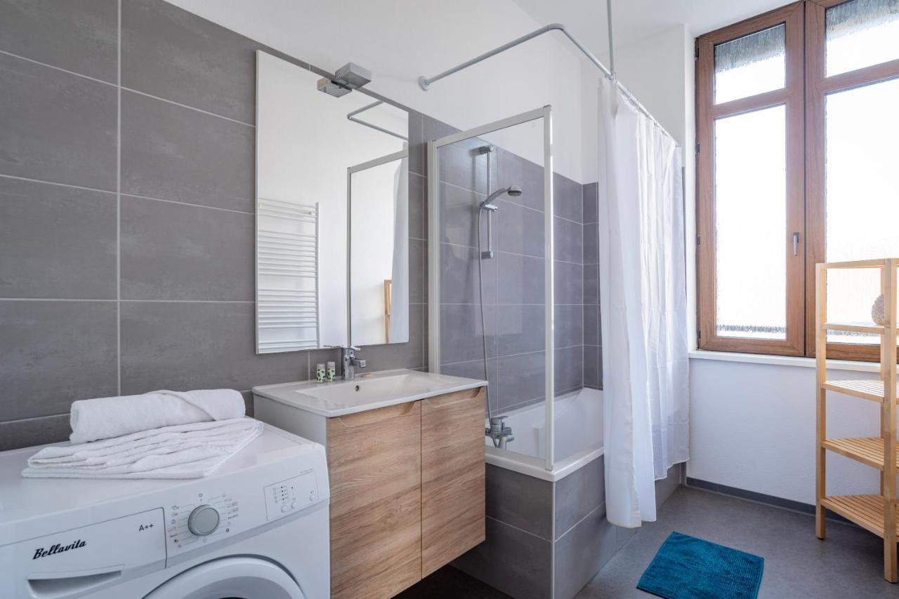 Appartamento Le Manoir De Cyrielle A 10 Min Du Centre De Strasbourg Bischheim Esterno foto