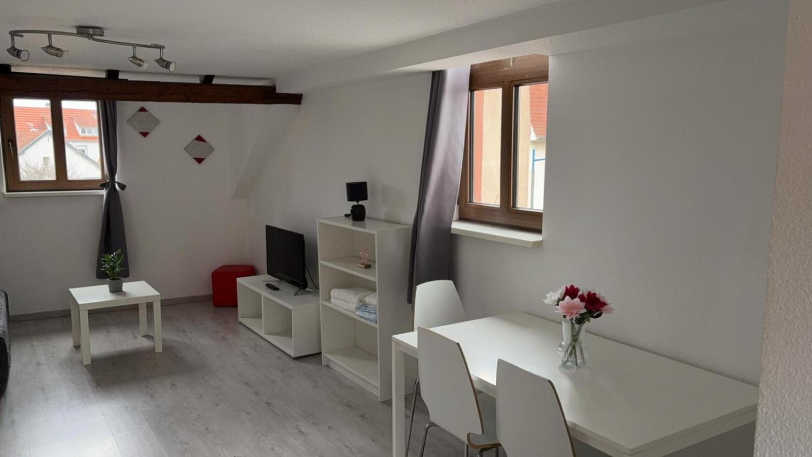 Appartamento Le Manoir De Cyrielle A 10 Min Du Centre De Strasbourg Bischheim Esterno foto